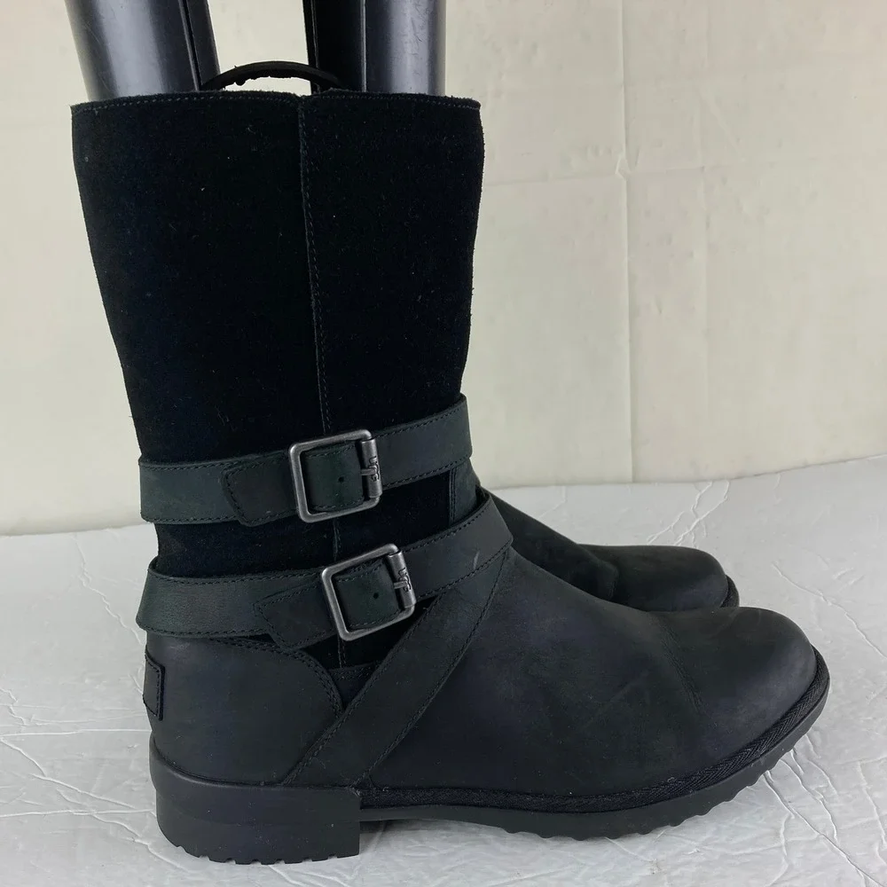 UGG Simmens Waterproof Sherpa Lined Boots Sz 9 Black Leather Suede Moto Gorpcore